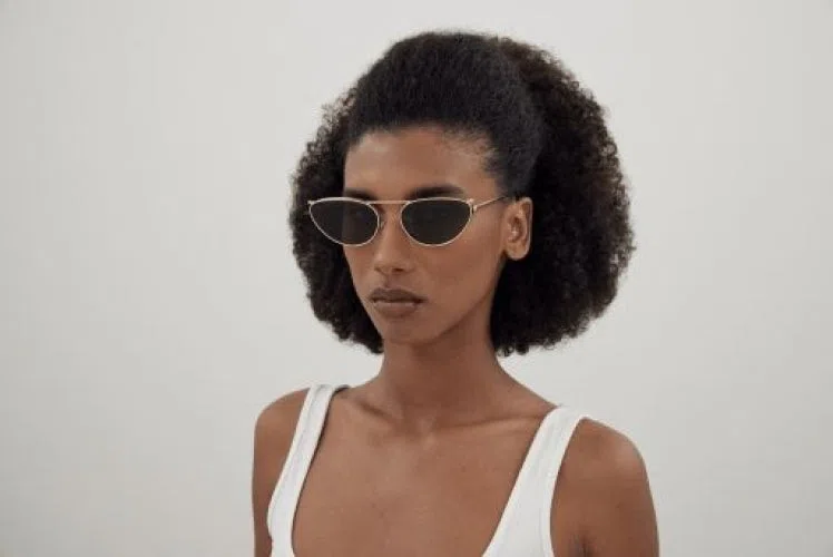 Alexander McQueen AM0424S Sunglasses - view 4